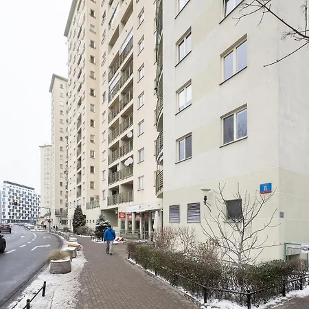 Concierge Metro Wilanowska Gym & Pool Apartment *