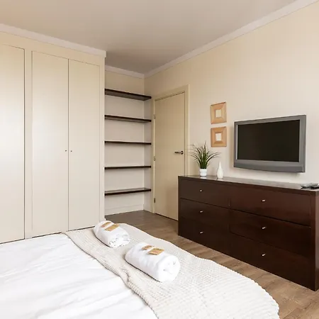 Concierge Metro Wilanowska Gym & Pool Apartment