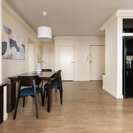 Concierge Metro Wilanowska Gym & Pool Apartament *
